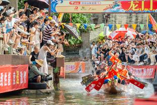 赵英杰谈离队：不能在没多少出场时间的情况下，占球队薪资空间